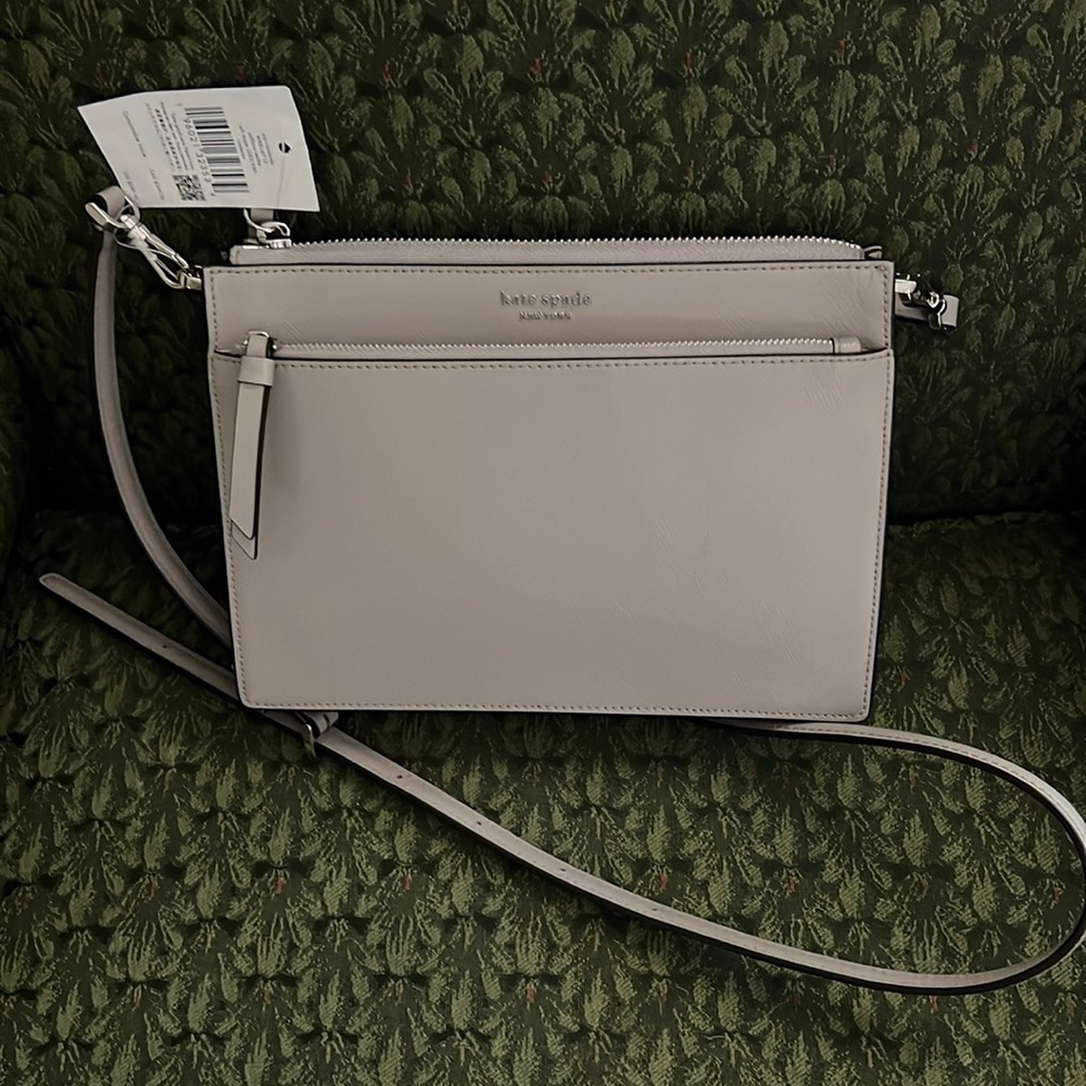 NWT Kate Spade zip crossbody bag. 9.5x7x2